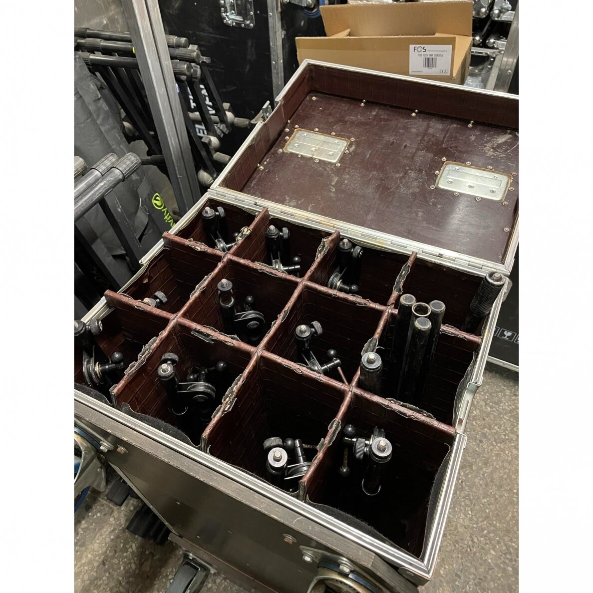 11 x K&M TALL Mic stands + 3 x tall stands for antennas (SET) 11 x K&M TALL Mic stands + 3 x tall stands for antennas (SET)
