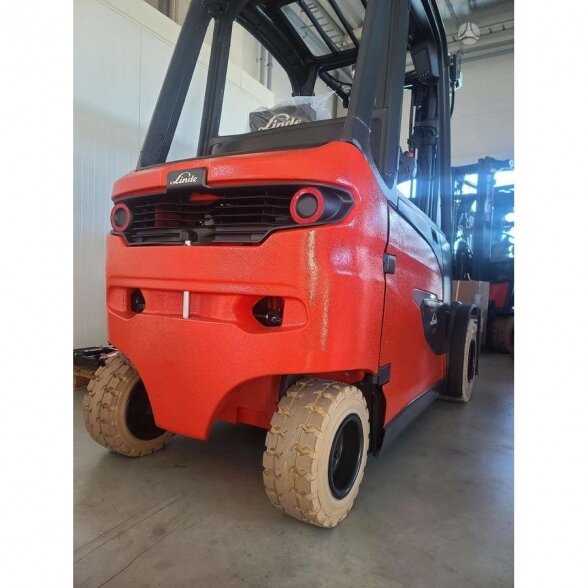 Šakinis keltuvas Linde E35 1 Šakinis keltuvas Linde E35 1