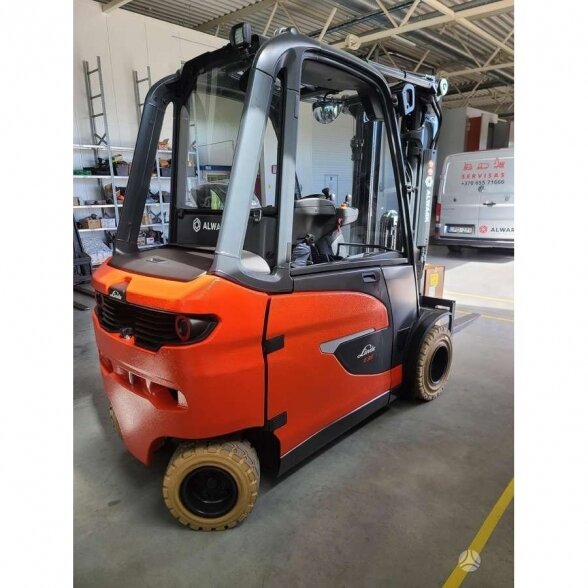 Šakinis keltuvas Linde E35 Šakinis keltuvas Linde E35