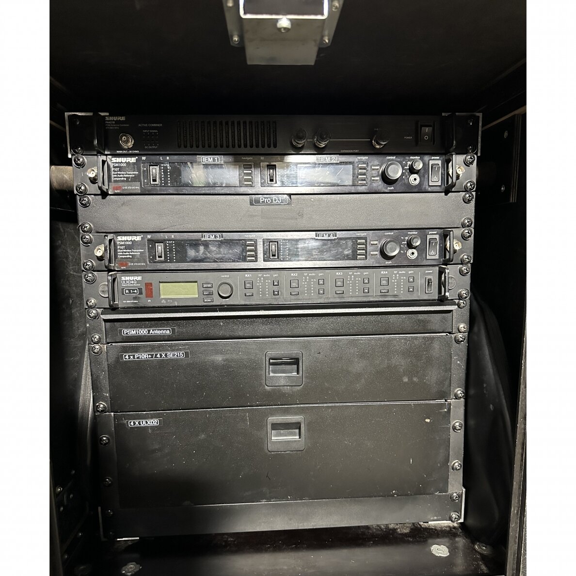 Shure ULXD4 & Shure PSM 1000 Wireless syst. Rack "B" Shure ULXD4 & Shure PSM 1000 Wireless syst. Rack "B"