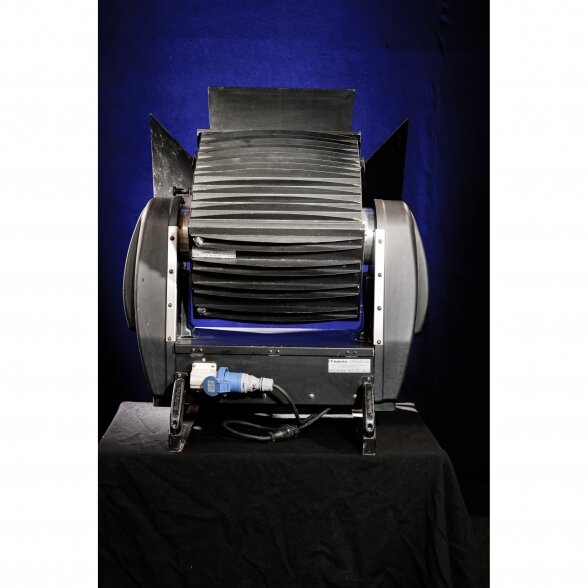 STUDIO DUE CITY COLOR 1800 (C14)  (set of 5 units)  with flightcases 3